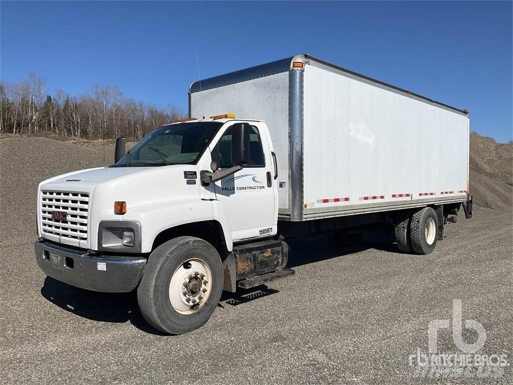 GMC C6500 شاحنة مقفلة