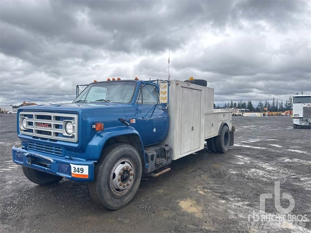 GMC C7000 مركبات الأغراض العامة