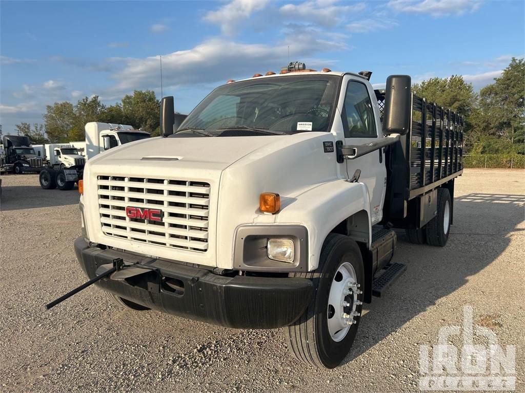 GMC C7500 شاحنات مسطحة/مفصلية الجوانب