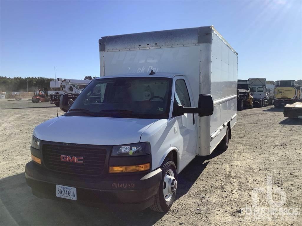 GMC G3500 شاحنة مقفلة