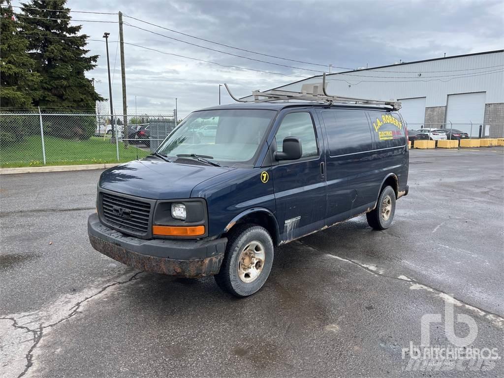 GMC SAVANA 2500 شاحنات بدرجة حرارة قابلة للضبط