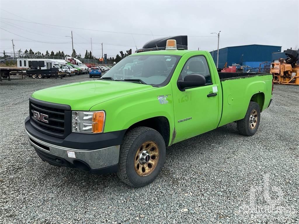 GMC SIERRA 1500 شاحنات خفيفة/مفصلية الجوانب