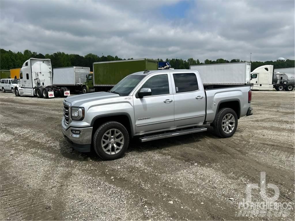 GMC SIERRA 1500 شاحنات خفيفة/مفصلية الجوانب