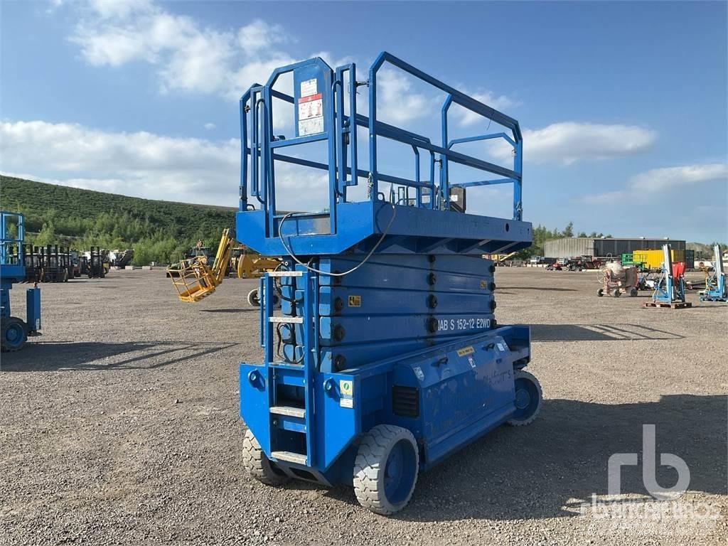 HAB S152 رافعات مقصية الشكل