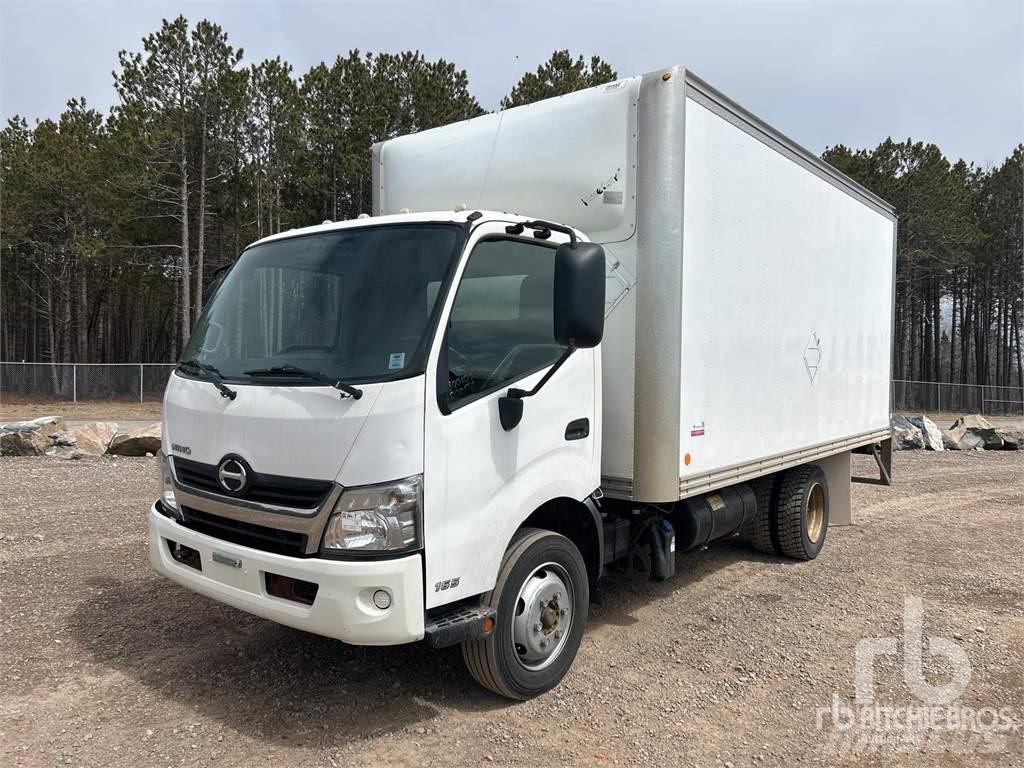 Hino 165 شاحنة مقفلة