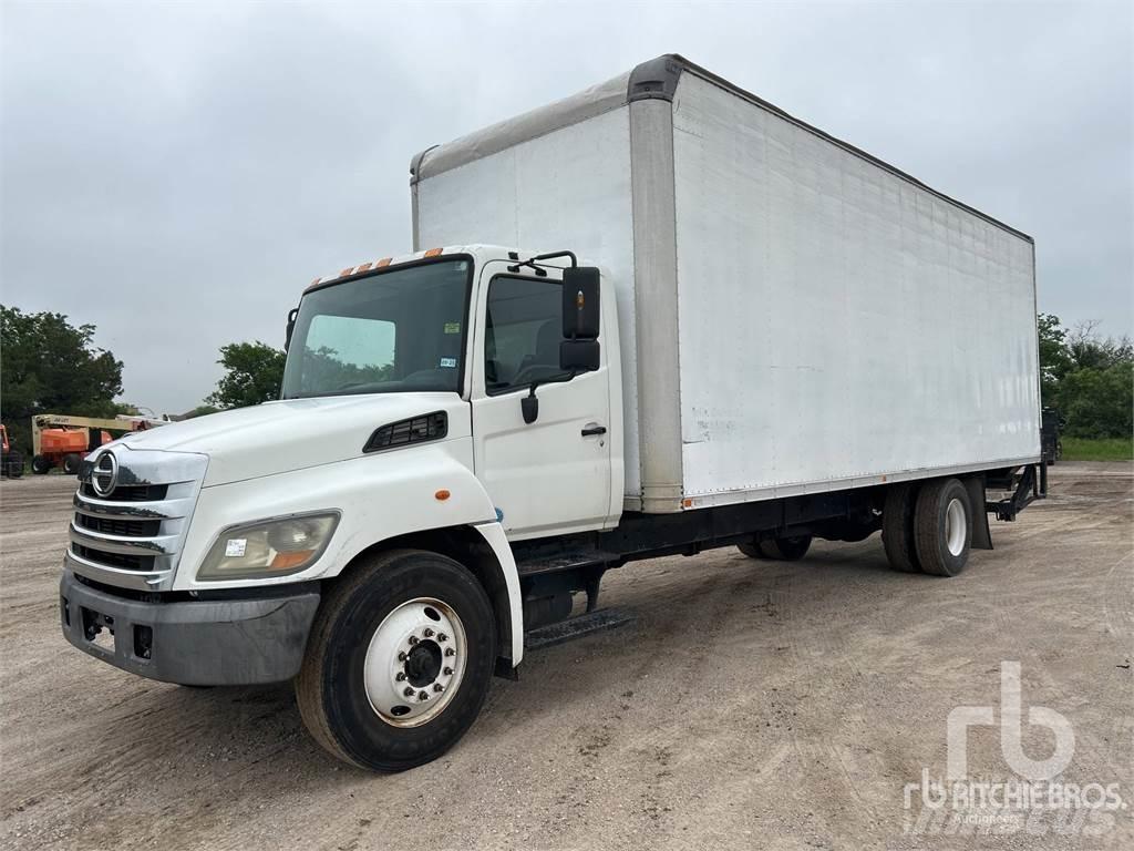 Hino 268 شاحنة مقفلة
