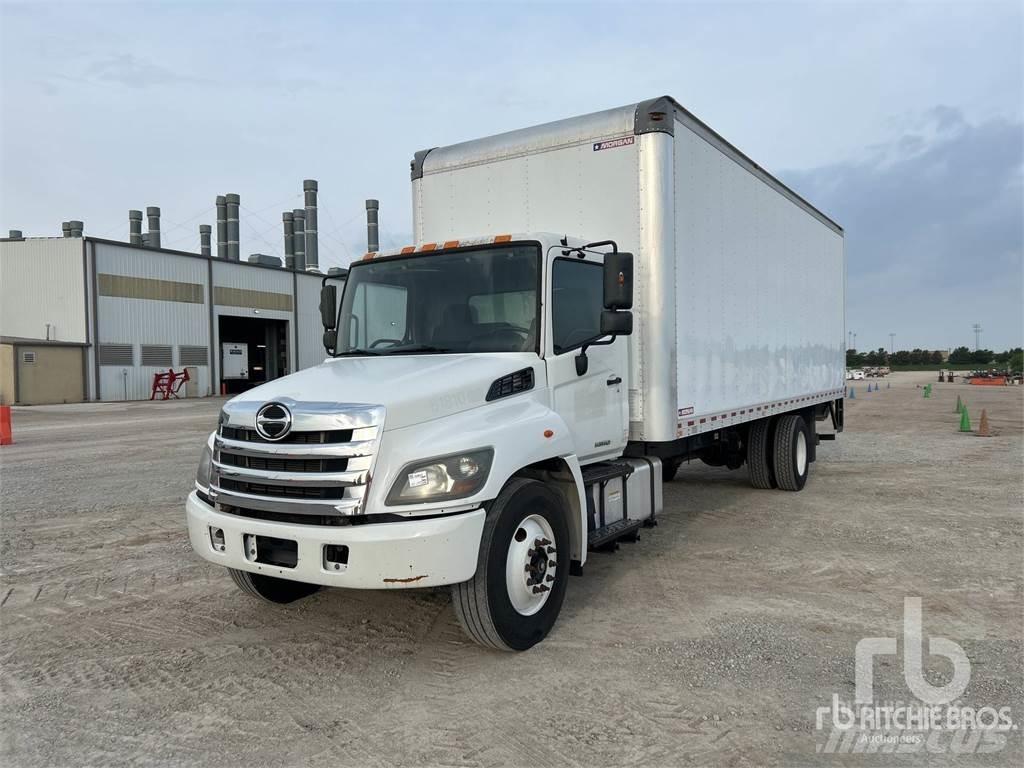 Hino 268 شاحنة مقفلة