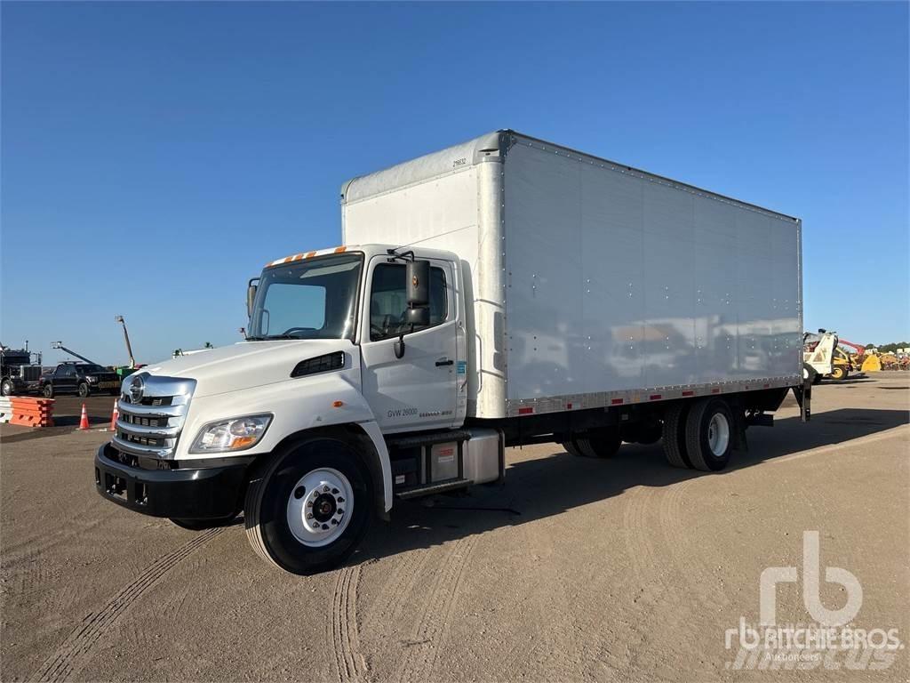 Hino 268 شاحنة مقفلة