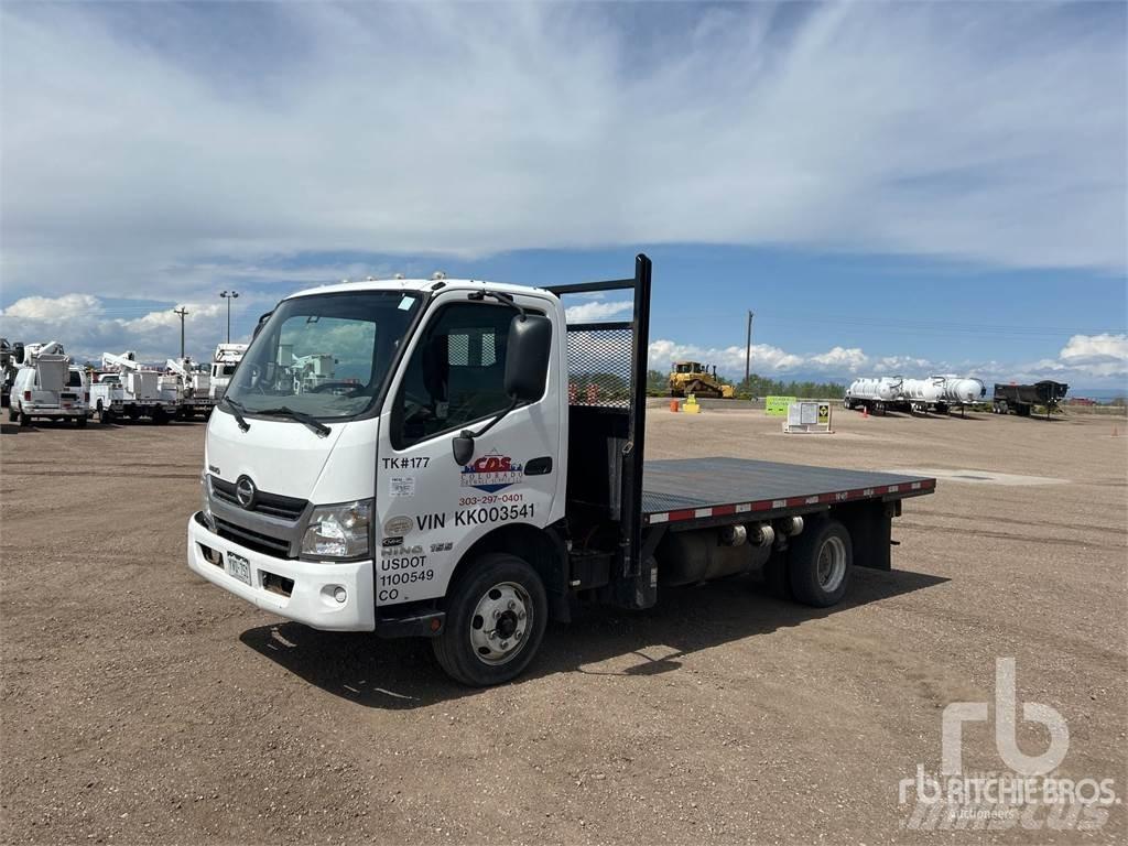 Hino 4x2 شاحنات مسطحة/مفصلية الجوانب