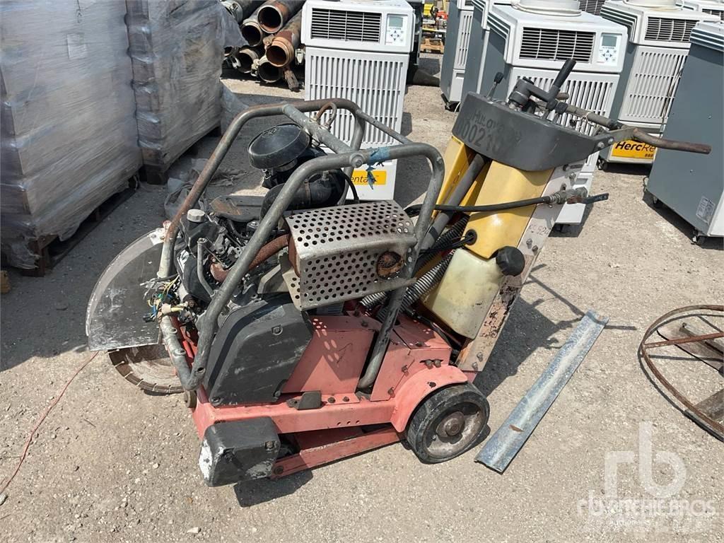 Husqvarna FS524 ماكينات شق الأسفلت