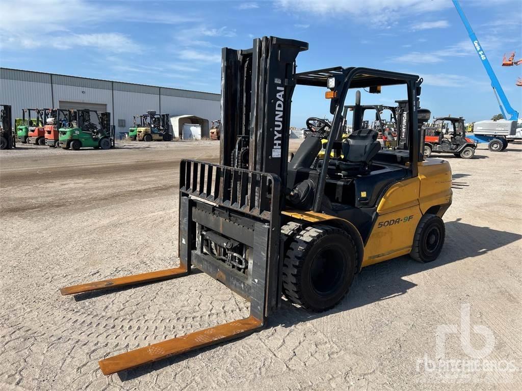 Hyundai 50DA-9F شاحنات الديزل