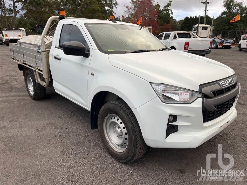Isuzu D-MAX شاحنات خفيفة/مفصلية الجوانب