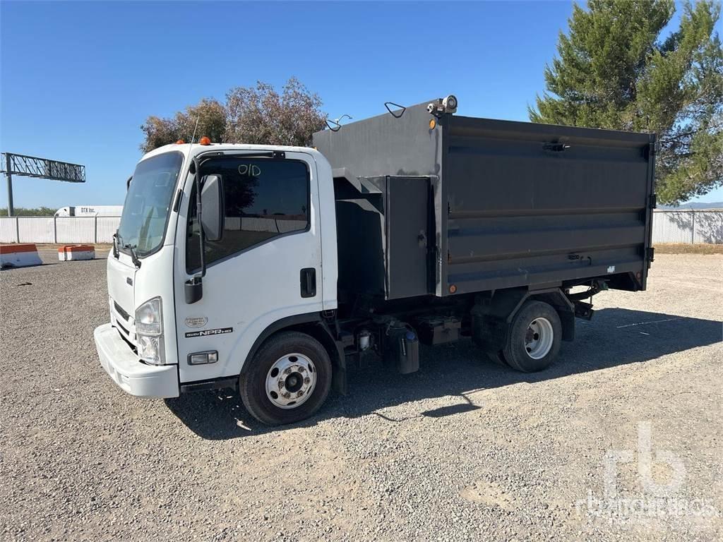Isuzu NPR شاحنات قلابة