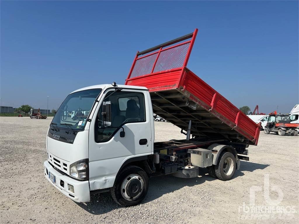 Isuzu NPR 77G شاحنات قلابة