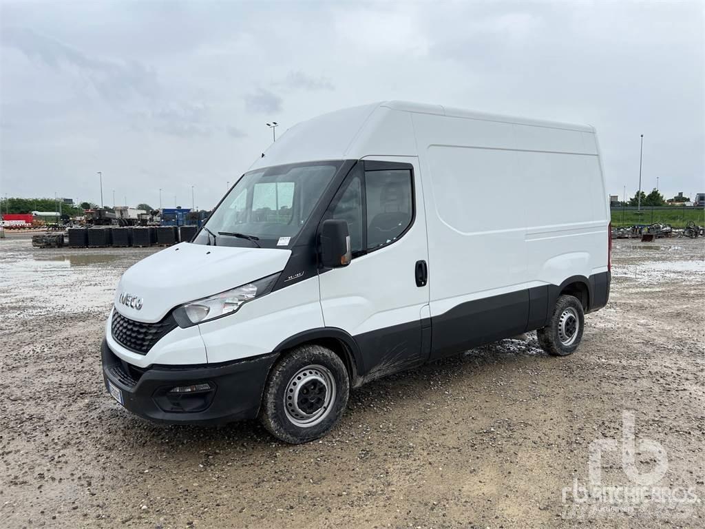 Iveco DAILY شاحنة مقفلة