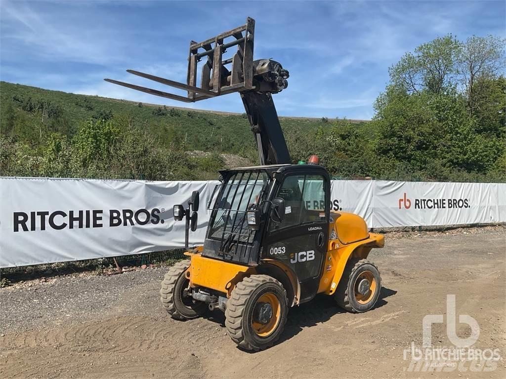 JCB 520-40 مناولات متداخلة