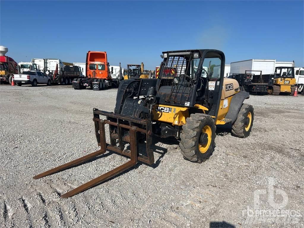JCB 527-55 مناولات متداخلة