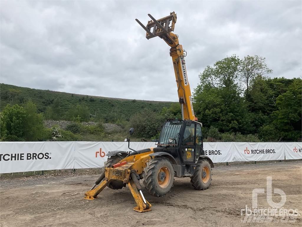 JCB 535-125 مناولات متداخلة