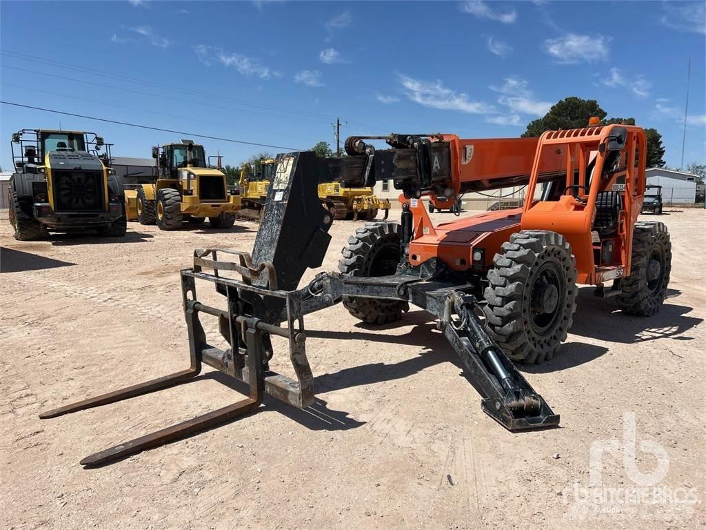 JLG 10054 مناولات متداخلة