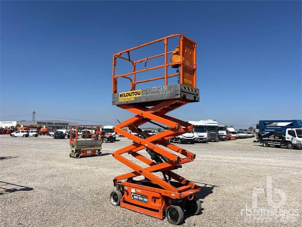 JLG 1930 ES رافعات مقصية الشكل