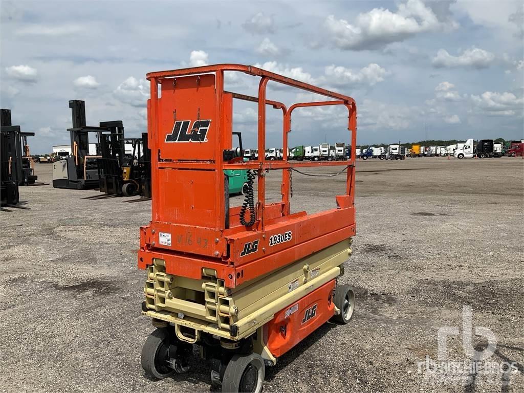 JLG 1930ES رافعات مقصية الشكل