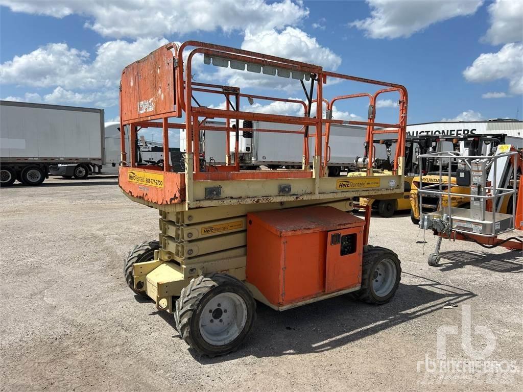 JLG 260MRT رافعات مقصية الشكل