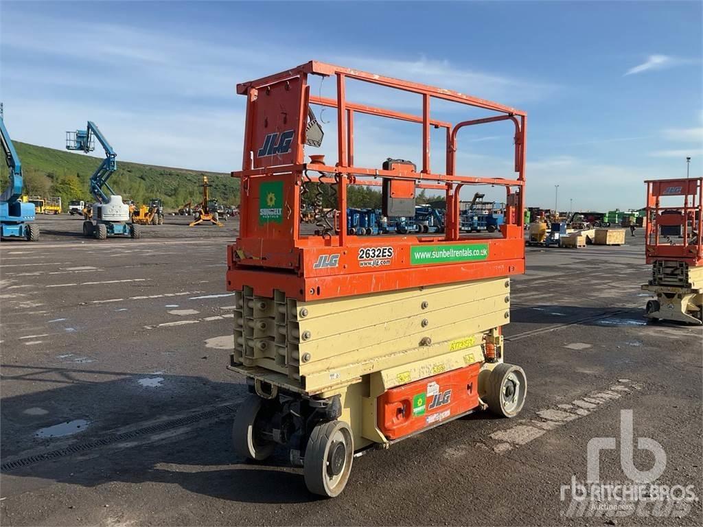 JLG 2632ES رافعات مقصية الشكل