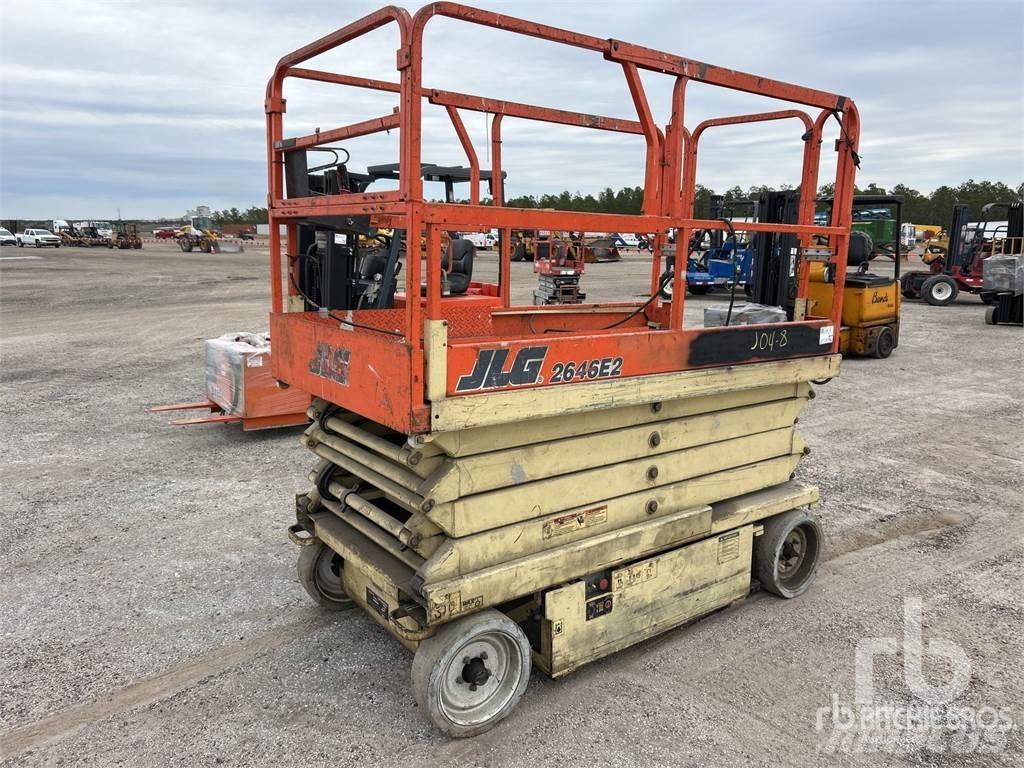 JLG 2646E2 رافعات مقصية الشكل