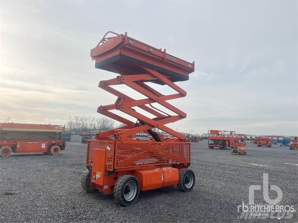 JLG 3369LE رافعات مقصية الشكل