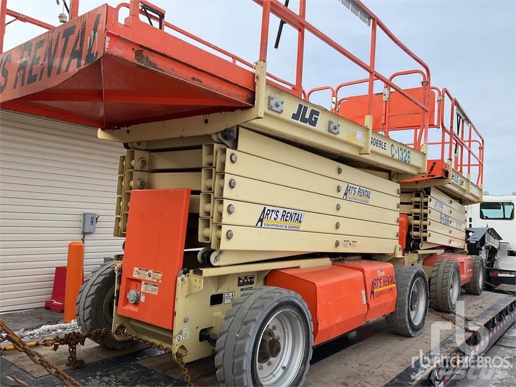 JLG 4069LE رافعات مقصية الشكل