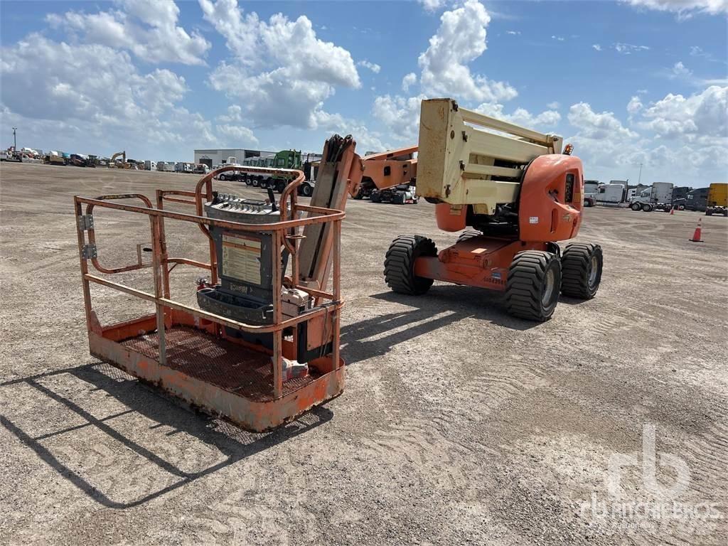 JLG 450AJ رافعات سلة مفصلية