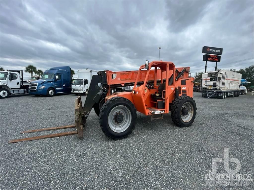 JLG 8042 مناولات متداخلة