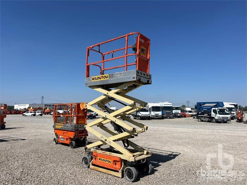 JLG 930ES رافعات مقصية الشكل