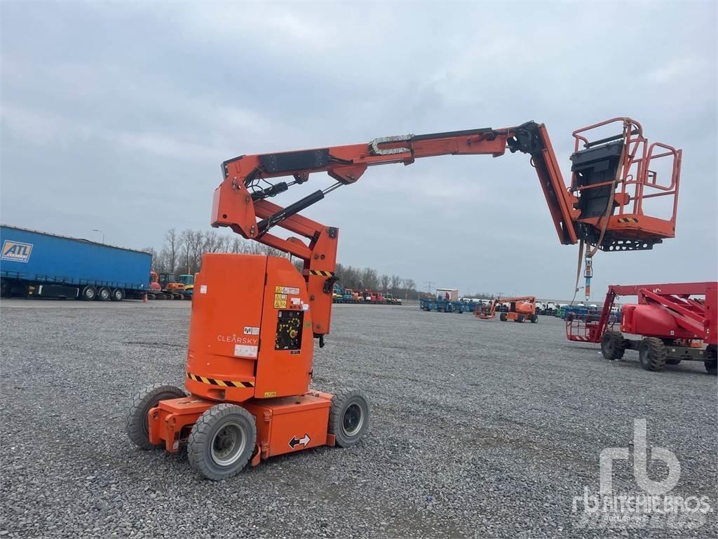 JLG E300AJP رافعات سلة مفصلية