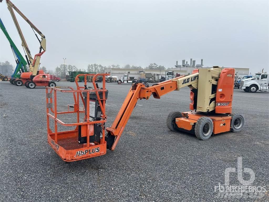 JLG E300AJP رافعات سلة مفصلية