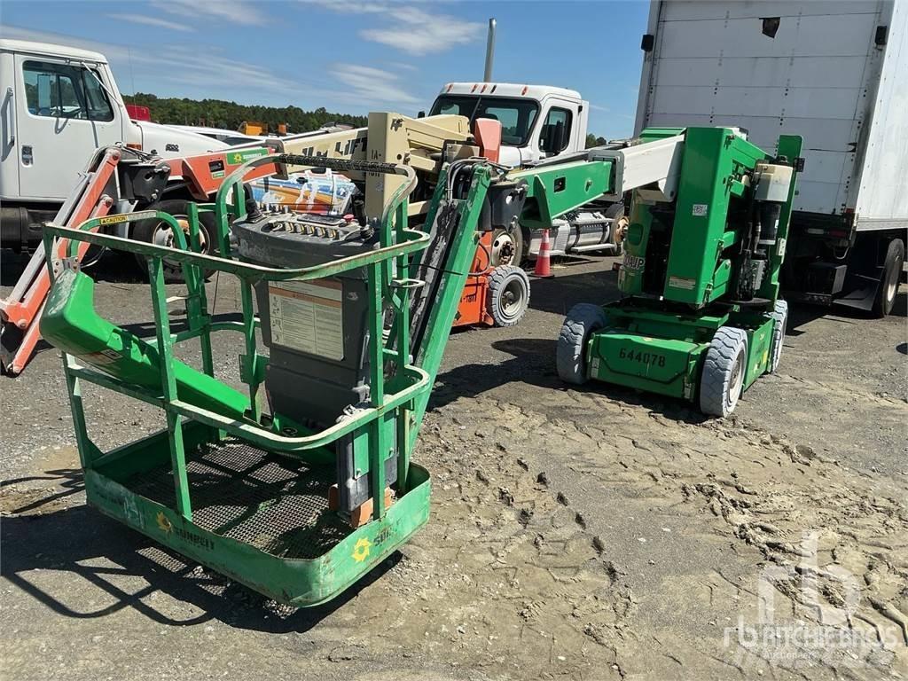JLG E300AJP رافعات سلة مفصلية