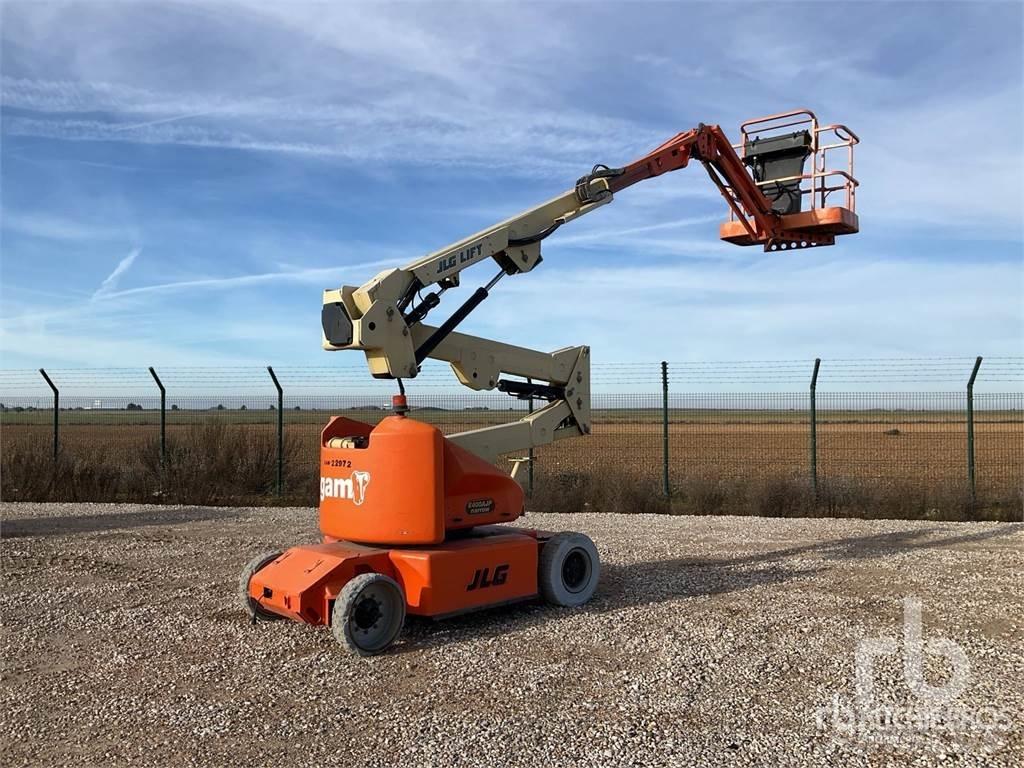 JLG E400AJP رافعات سلة مفصلية