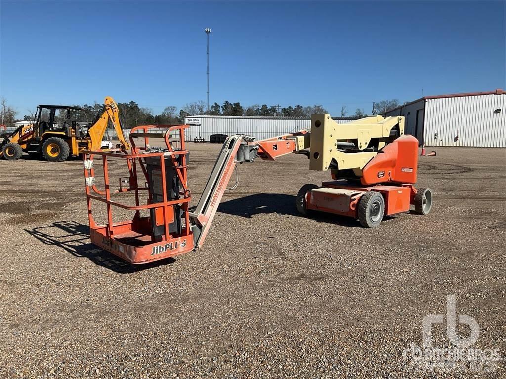 JLG E400AJP رافعات سلة مفصلية