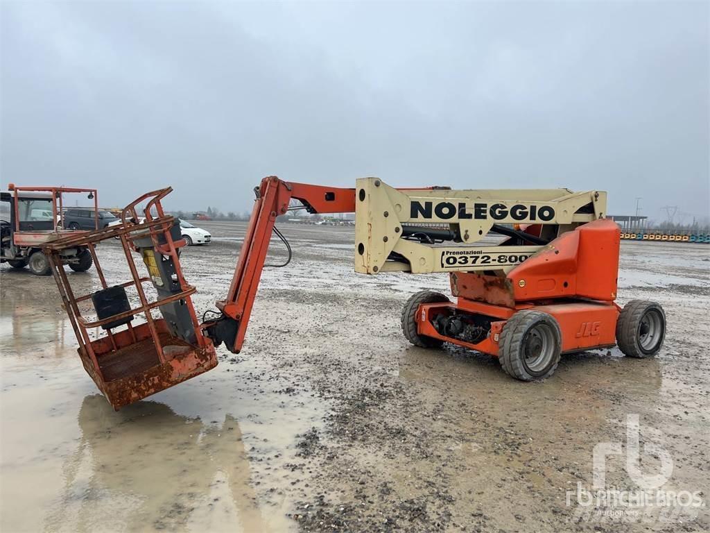 JLG E450AJ رافعات سلة مفصلية