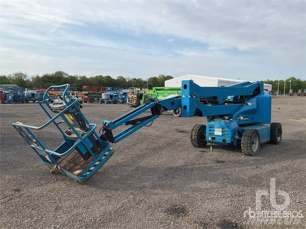 JLG M450AJ رافعات سلة مفصلية
