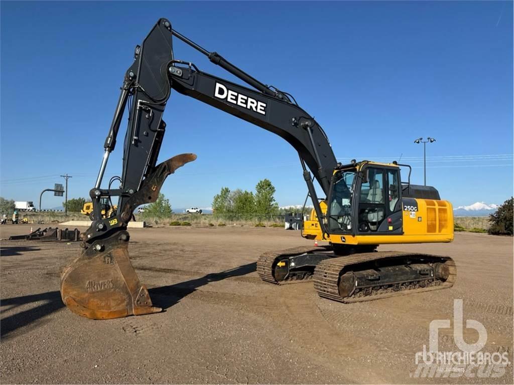 John Deere 250G حفارات زحافة