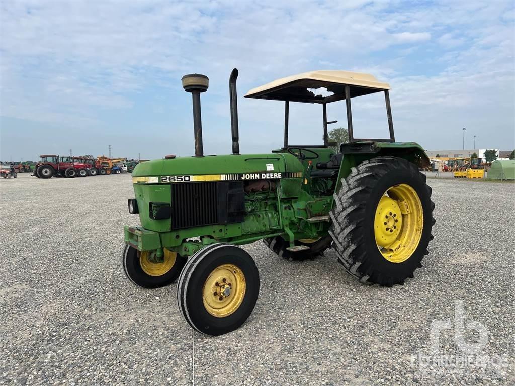 John Deere 2650 الجرارات