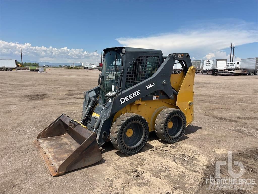 John Deere 318G لوادر انزلاقية التوجيه