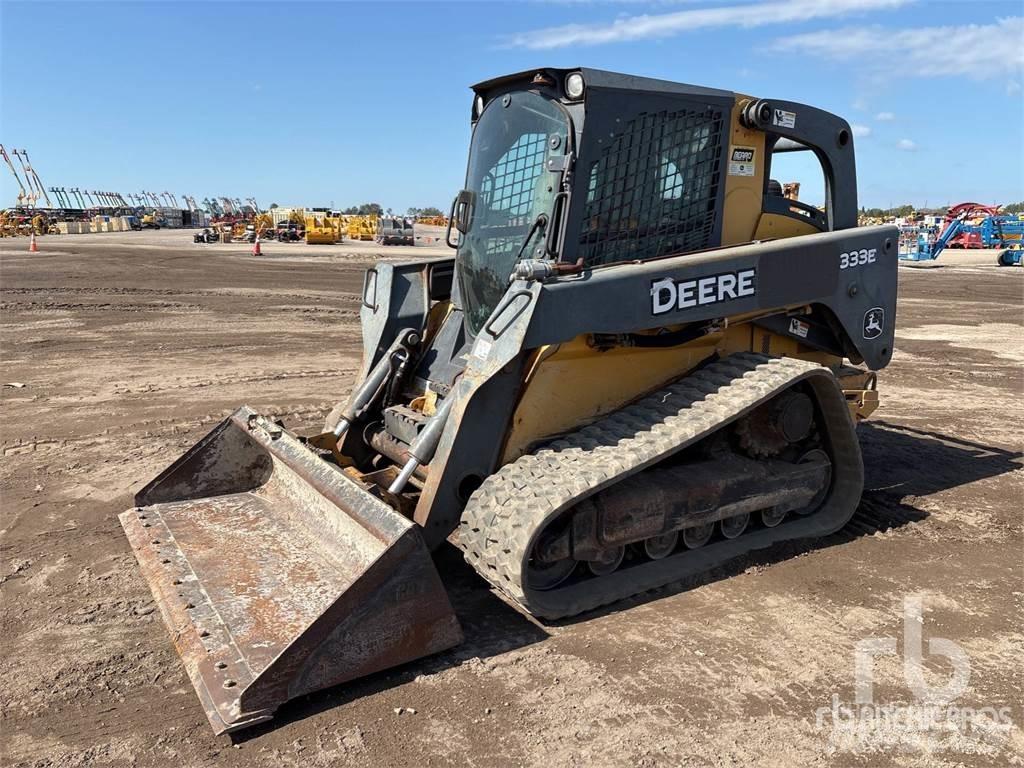 John Deere 333E لوادر انزلاقية التوجيه
