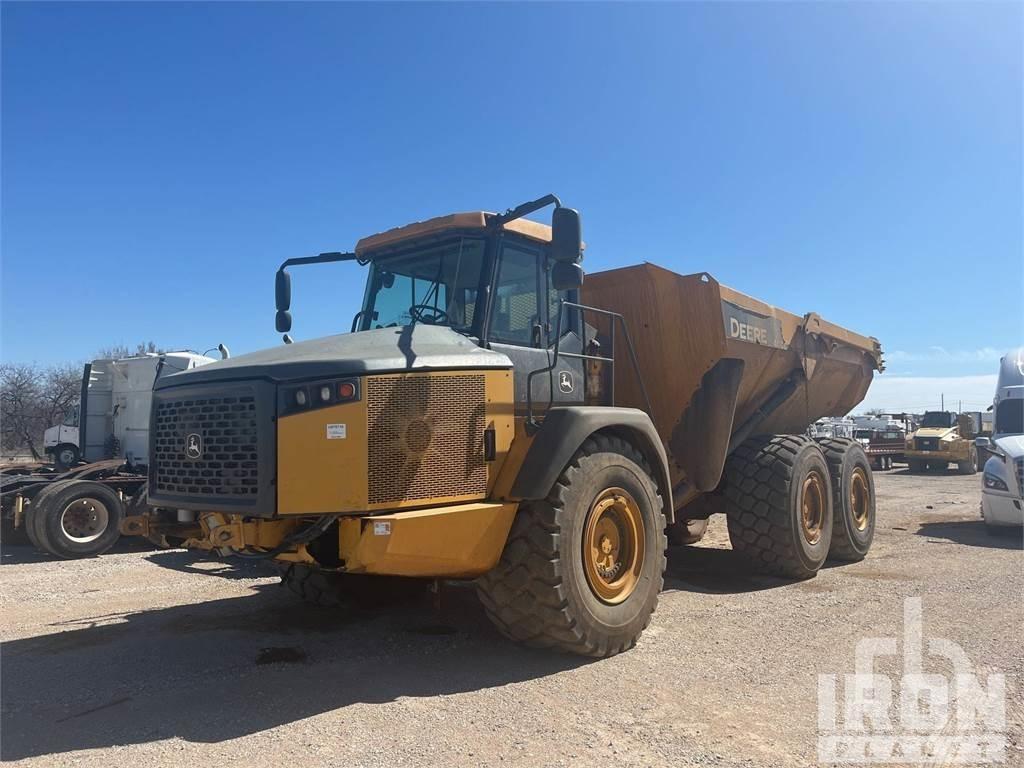 John Deere 460E ساحبات مفصلية