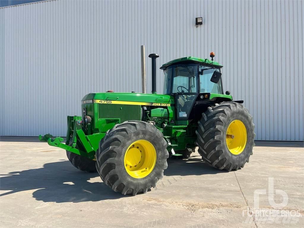 John Deere 4755 الجرارات