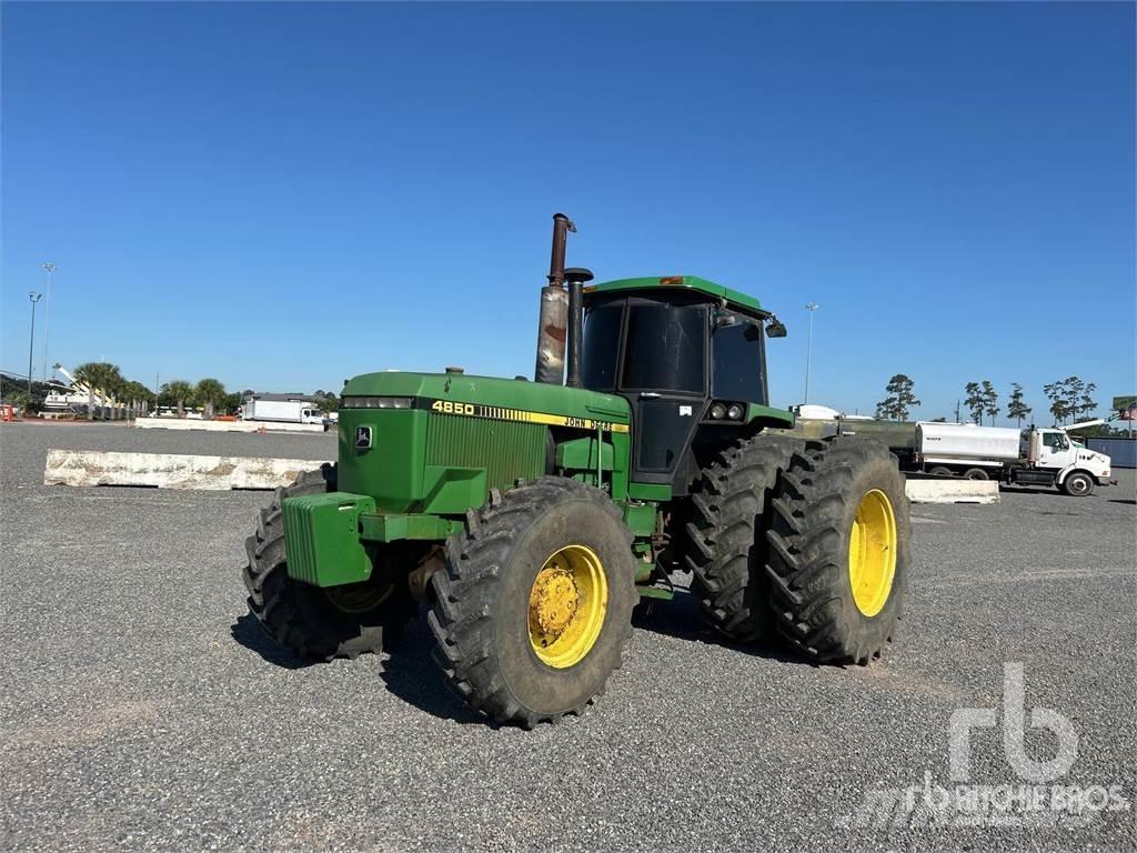 John Deere 4850 الجرارات