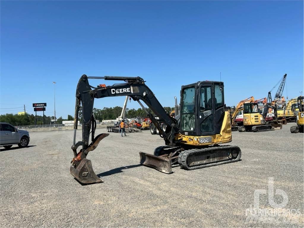 John Deere 60G حفارات زحافة