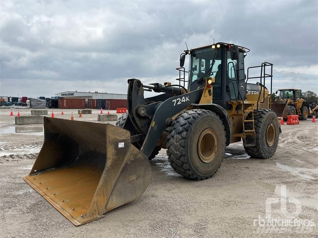 John Deere 724K لوادر بعجل