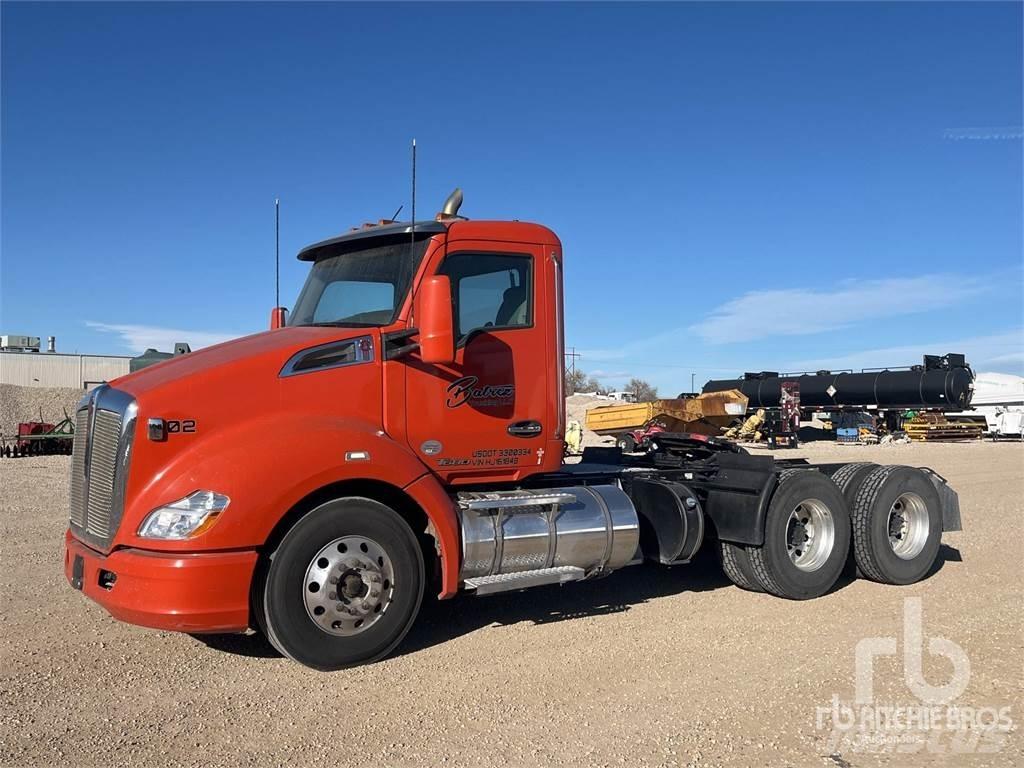 Kenworth T-680 وحدات الجر